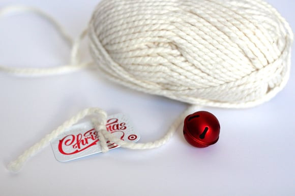 Steps for making yarn bombs as gifts
