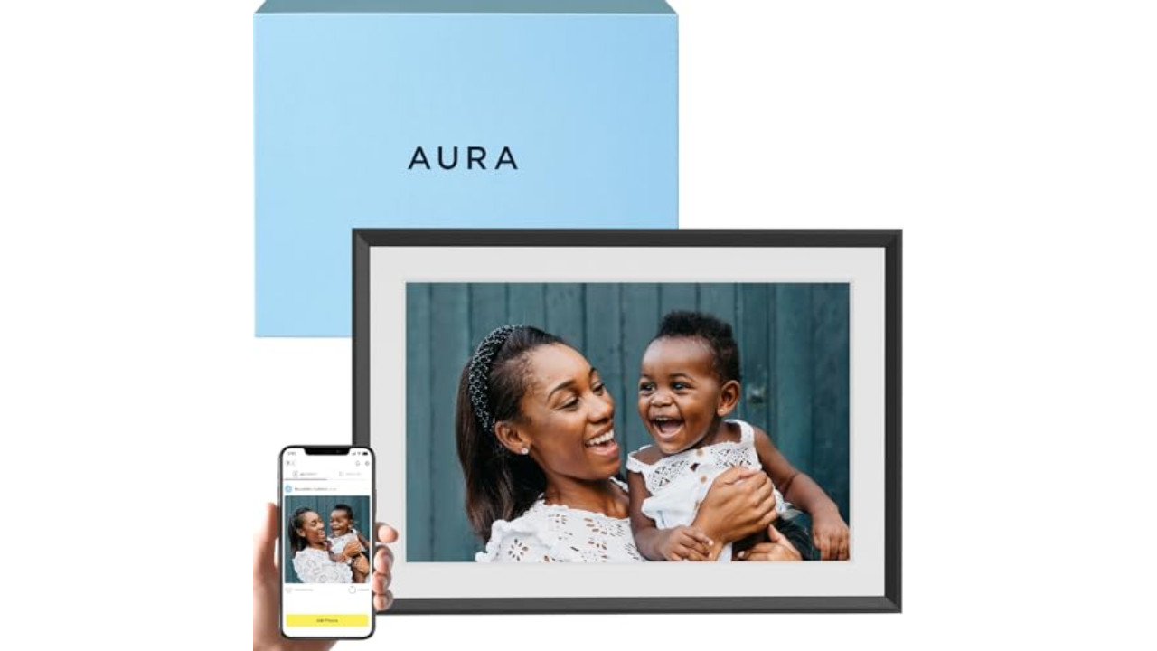 Aura Carver WiFi Digital Picture Frame for wife gift ideas