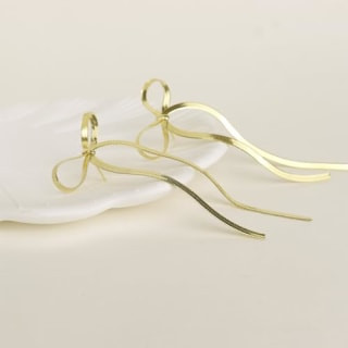 Gold Bow Earrings - A trendy jewelry gift for coworkers under 