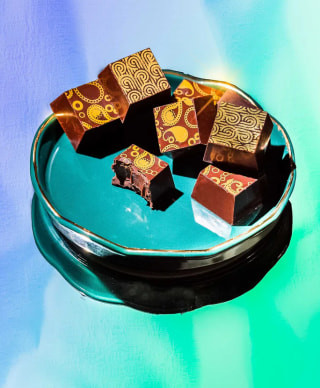 Compartes Premium Boozy Chocolates Gift Box, a decadent Father's Day gift for husbands with a sweet tooth