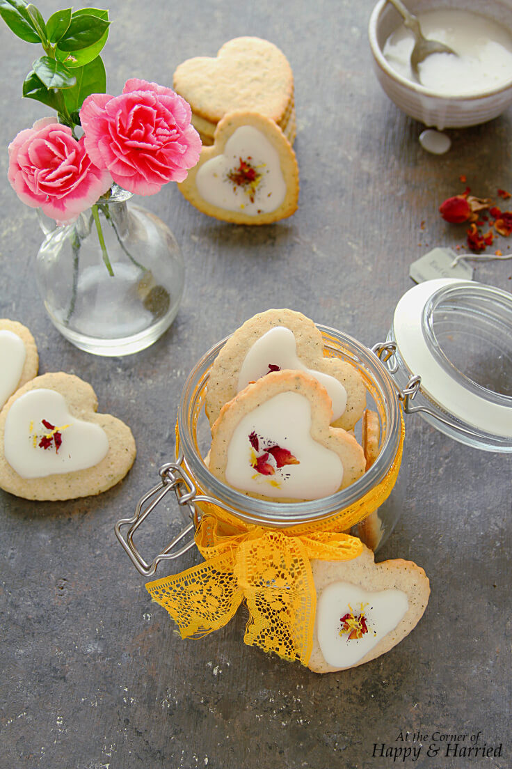 EARL GREY TEA COOKIES WITH LEMON ROSE GLAZE - HAPPY&HARRIED