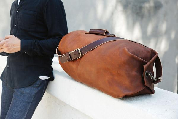 Stylish Gunnar Zippered Leather Duffle Bag, a practical and fashionable 3rd anniversary gift for women, spacious enough for essentials yet handheld, perfect for daily use or travel.