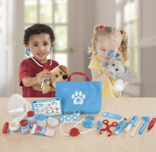 Melissa &amp; Doug Pet Vet Play Set Imaginative Preschool Graduation Gift