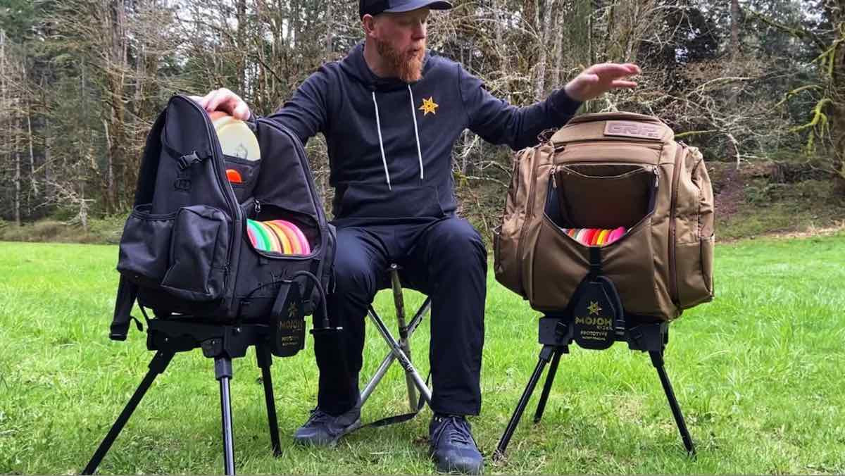 Mojoh Ryzer disc golf bag stand in use