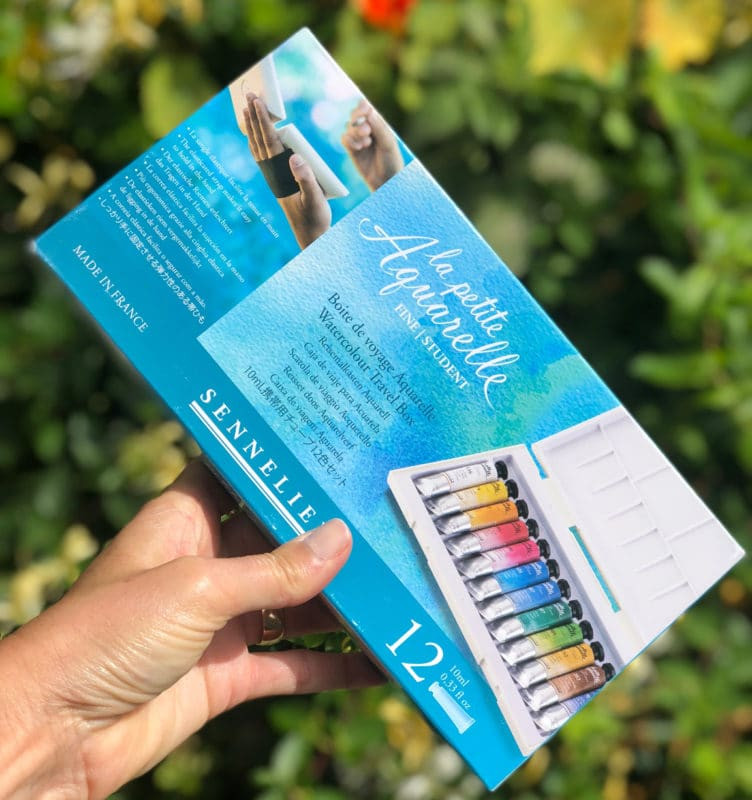 Portable watercolor palette and premium watercolor set