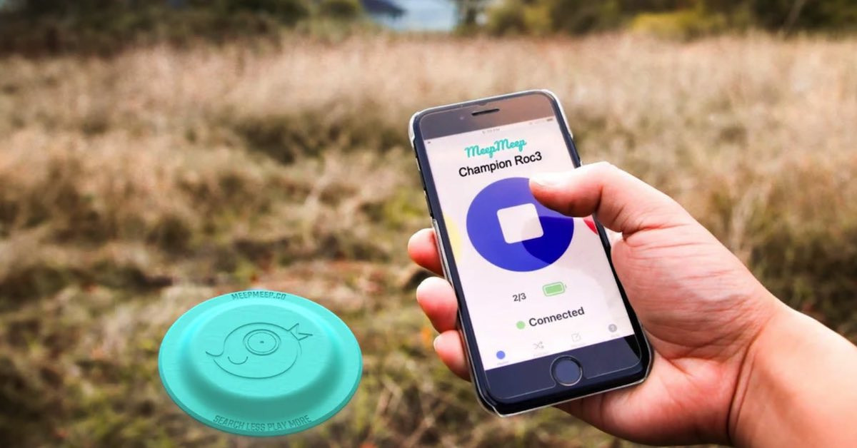 Phone showing MeepMeep app and MeepMeep disc tracker