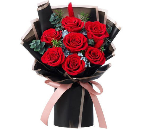 Preserved Flower Bouquet: Long-lasting preserved roses and hydrangeas, elegant and traditional 4th anniversary floral gift