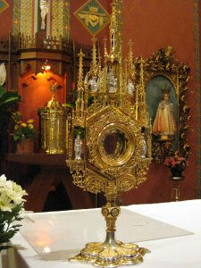 Monstrance at Ss. Andrew &amp; Benedict Catholic Church, Detroit. Photo: Laurie A. Gomulka, May 3, 2009.